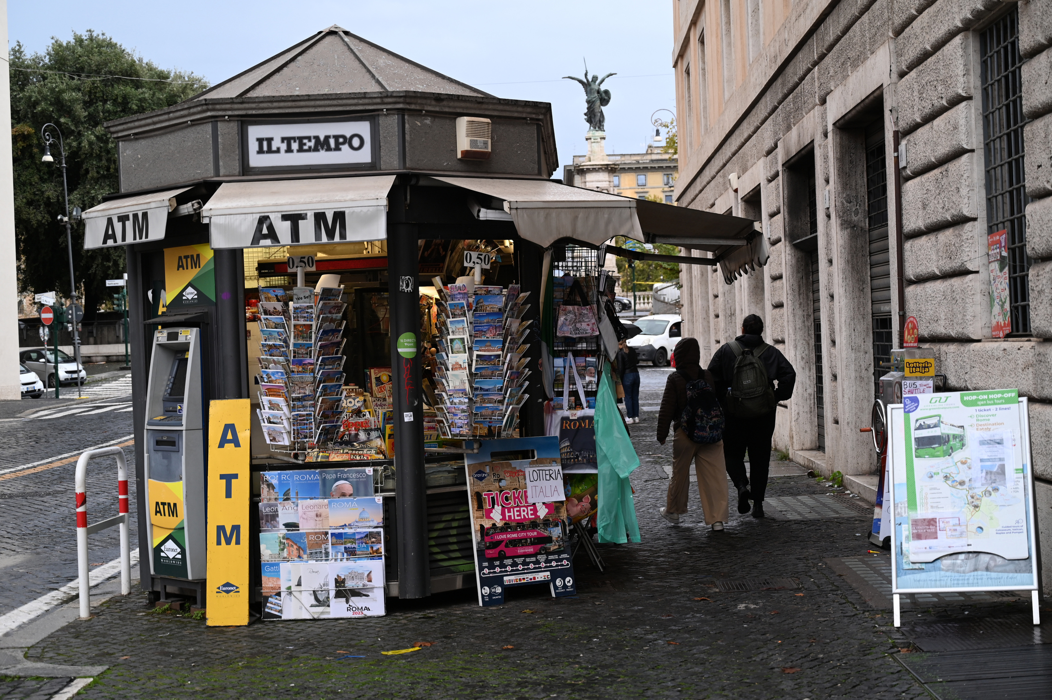 Certificati e documenti a Roma sono in edicola